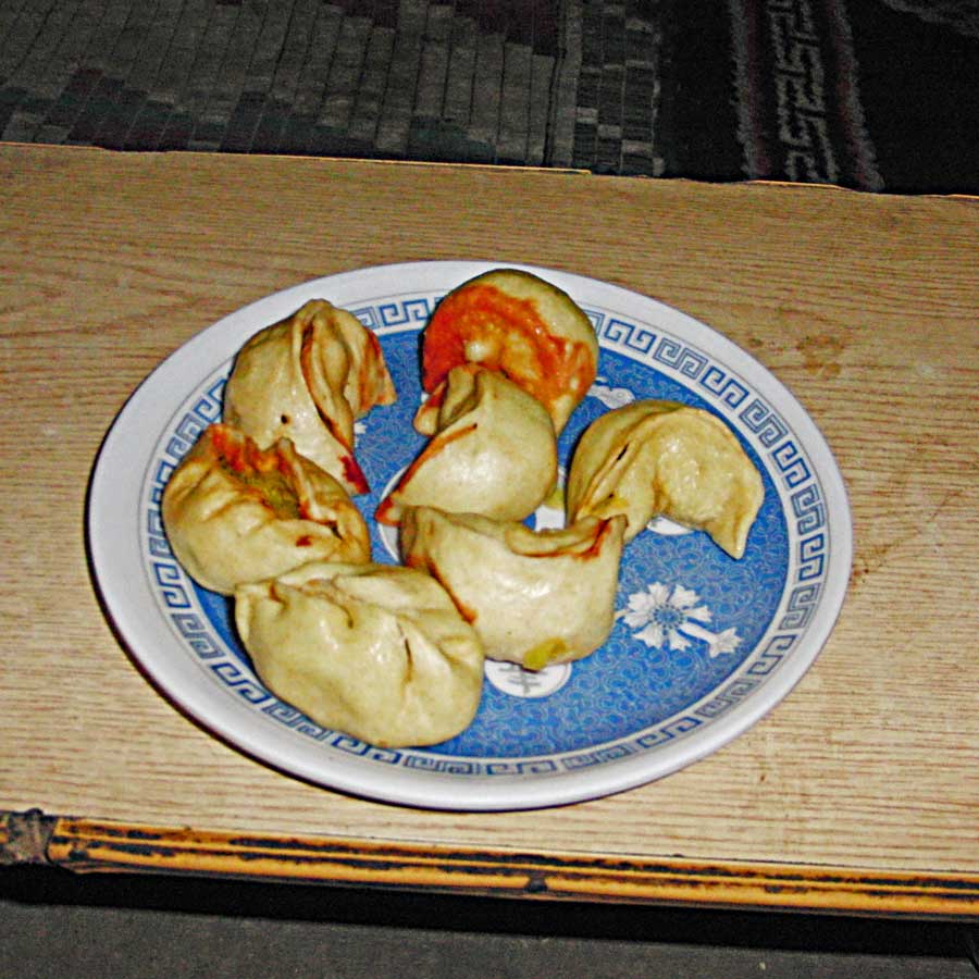 Momos